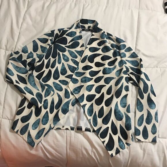 Lily by Firmiana Open Front Jacket - Picture 2 of 7